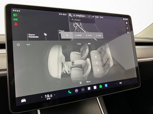 Tesla Model 3 bild 25