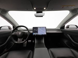 Tesla Model 3 bild 17