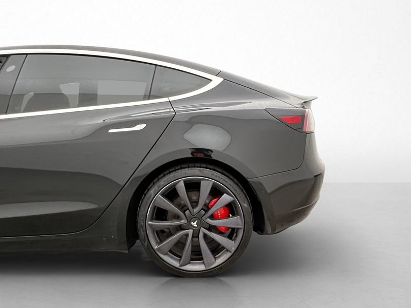 Tesla Model 3 bild 28