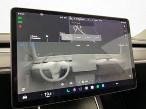 Tesla Model 3 bild 24