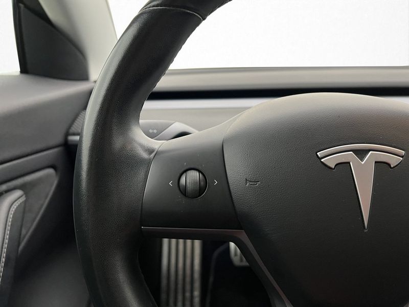 Tesla Model 3 bild 18