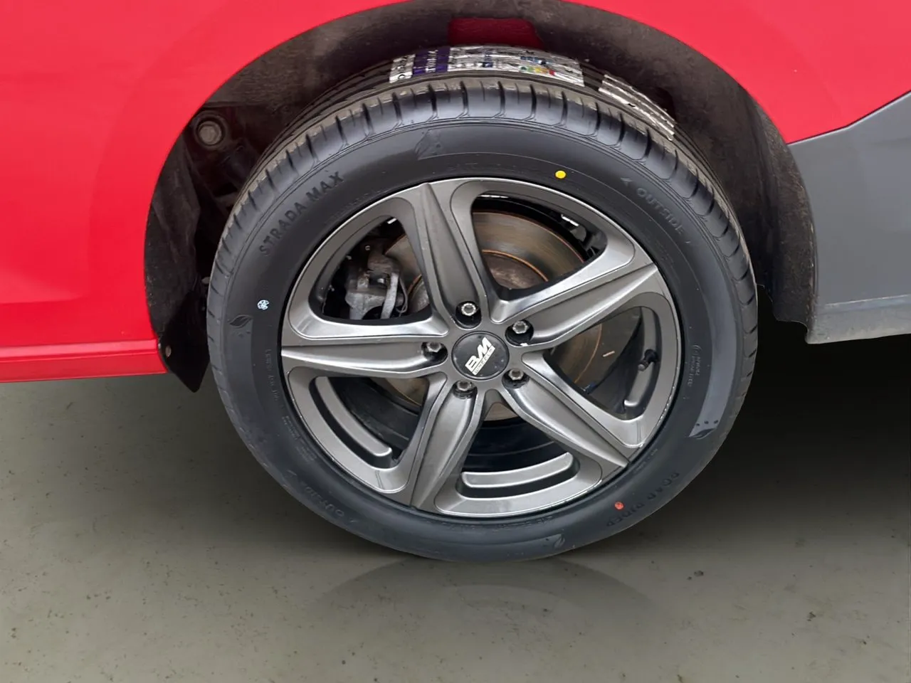Vehicle image 28