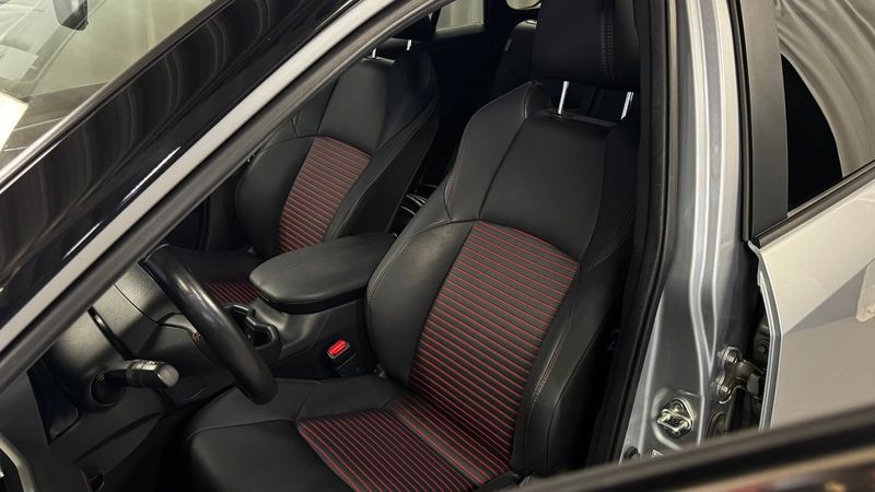 Toyota RAV4 bild 14