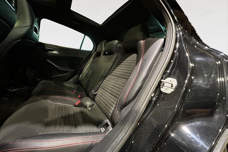 Mercedes GLA200 bild 14