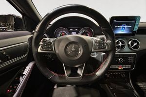 Mercedes GLA200 bild 13