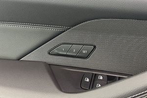 BMW i4 bild 16