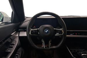 BMW 530 bild 9