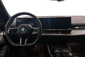 BMW 530 bild 8