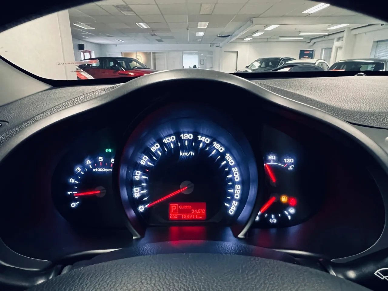 Vehicle image 15