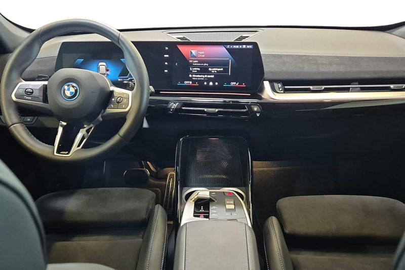 BMW X1 bild 8