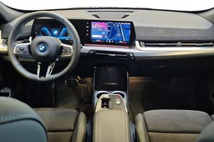 BMW X1 bild 8