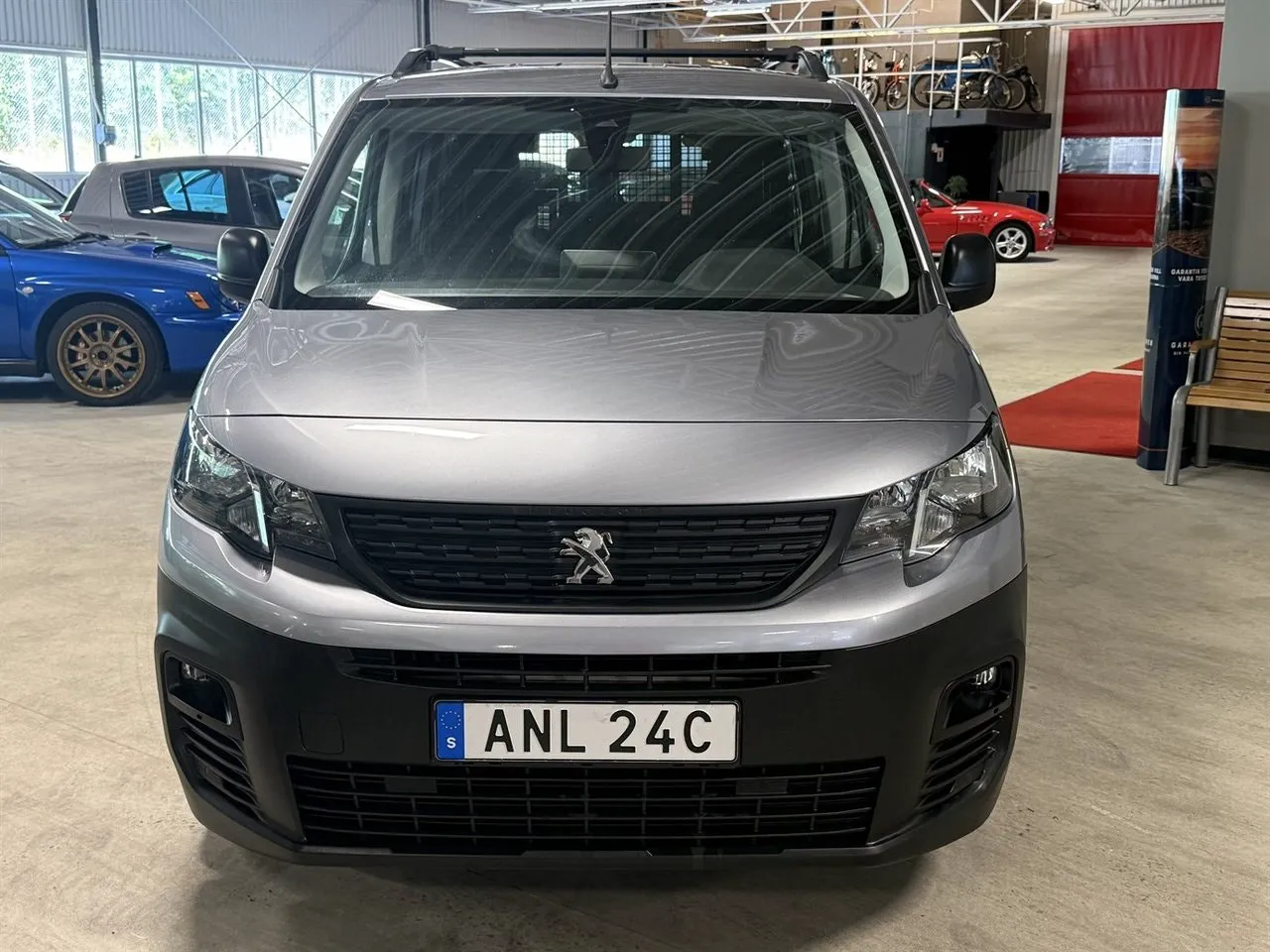 Vehicle image 1