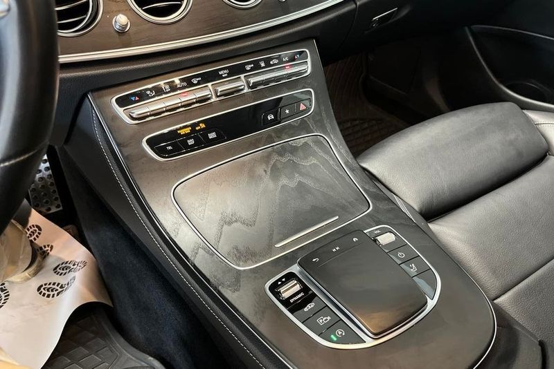 Mercedes E220 bild 12