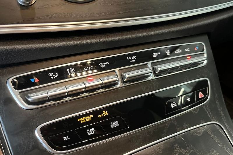 Mercedes E220 bild 13