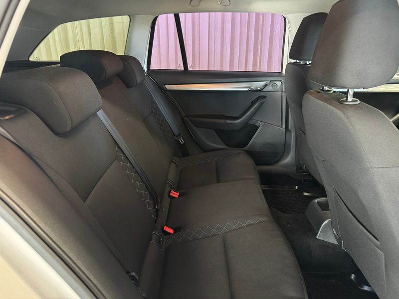Skoda Octavia bild 9
