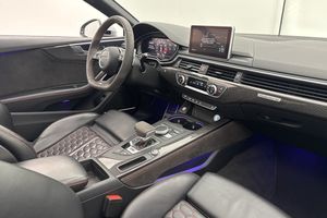 Audi RS5 bild 22