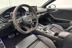 Audi RS5 bild 9