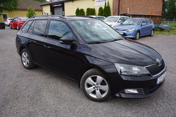 Skoda Fabia Kombi 1.0 TSI Style Drag/M-värmare/Ny kamrem - 2018