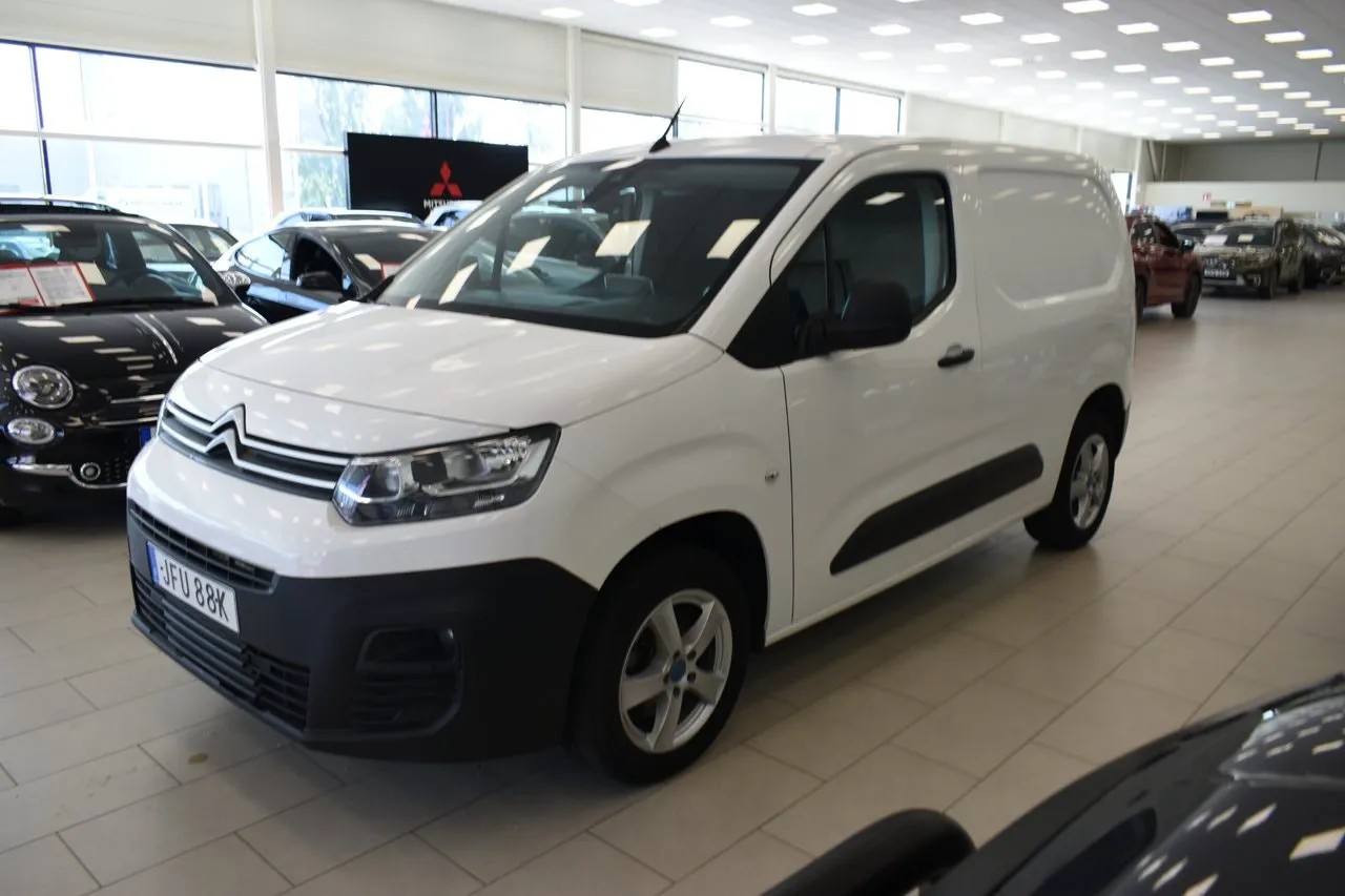 Vehicle image 1