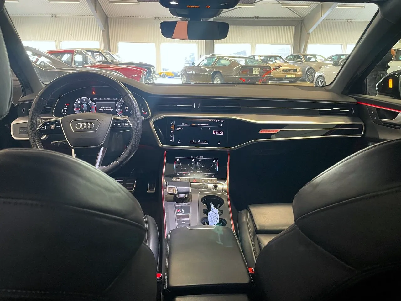 Vehicle image 9