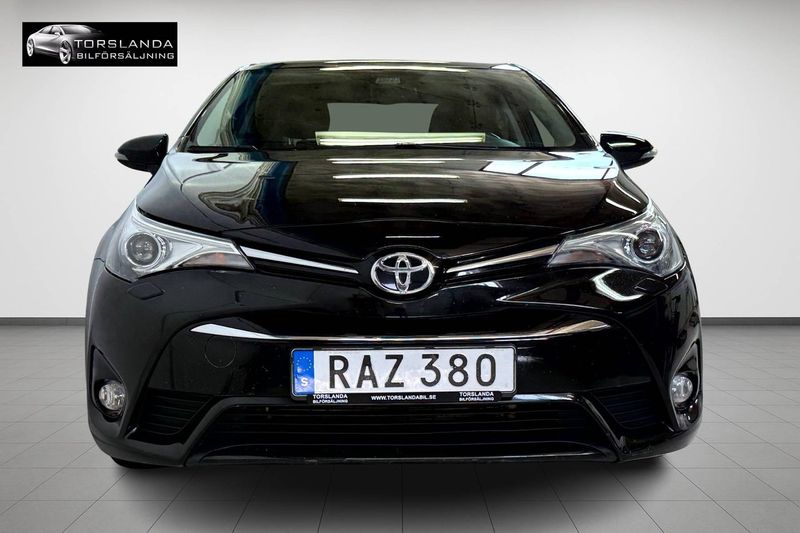 Toyota Avensis bild 8