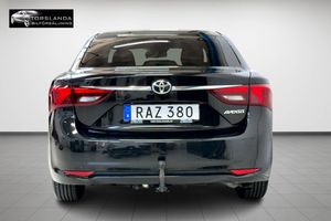 Toyota Avensis bild 7