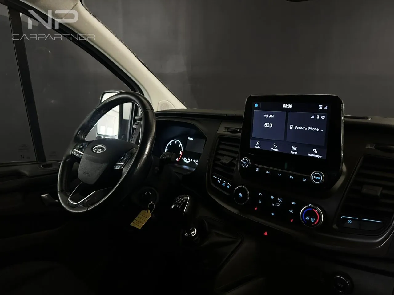Vehicle image 11