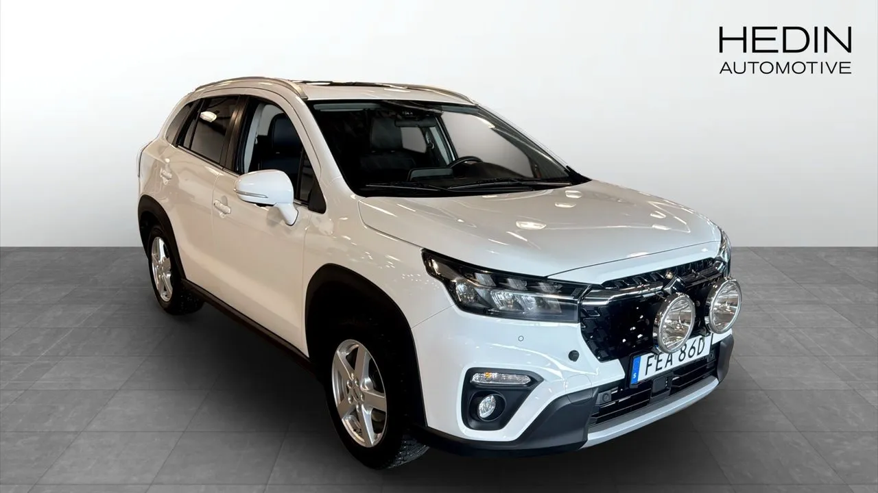 Vehicle image 6