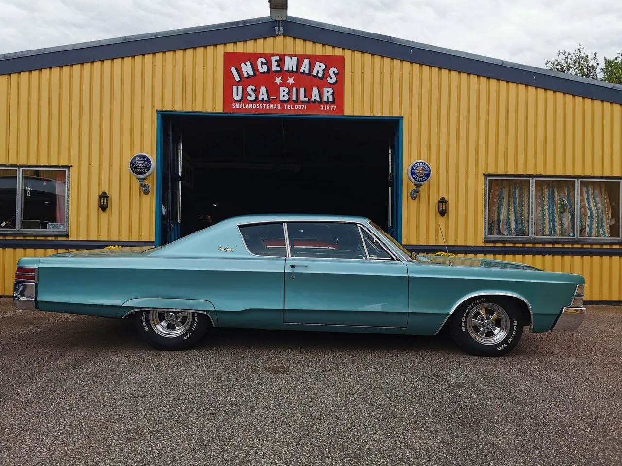 Vehicle image 25