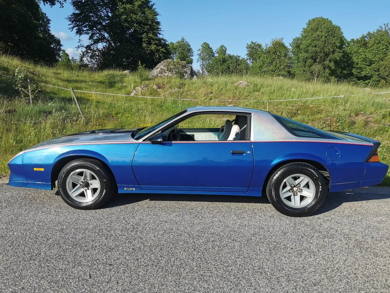 Vehicle image 36