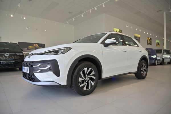Volkswagen T-Roc 1.5 eTSI 150 hk *KAMPANJPRIS t.o.m 31/10* - 2027