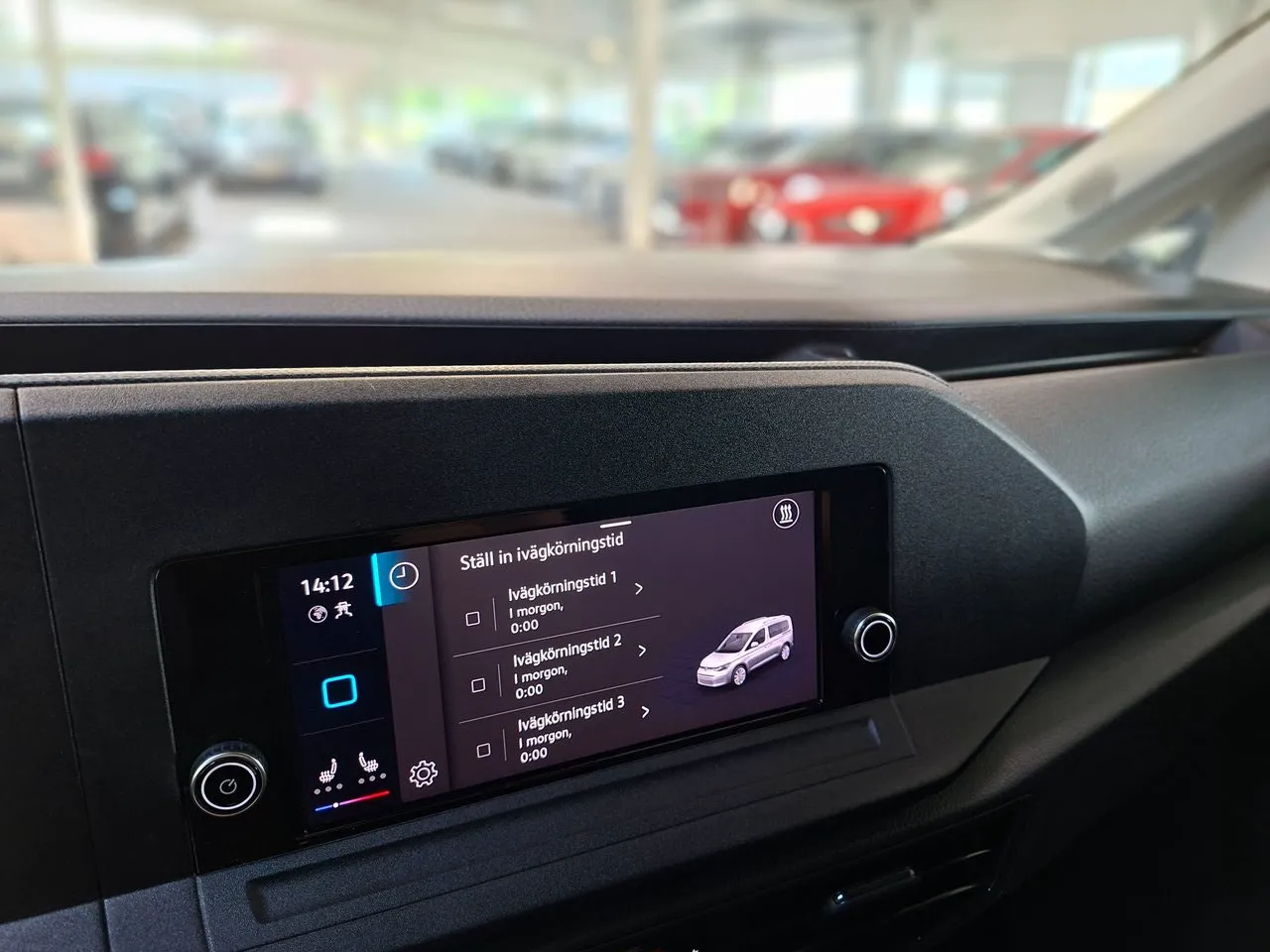 Vehicle image 18