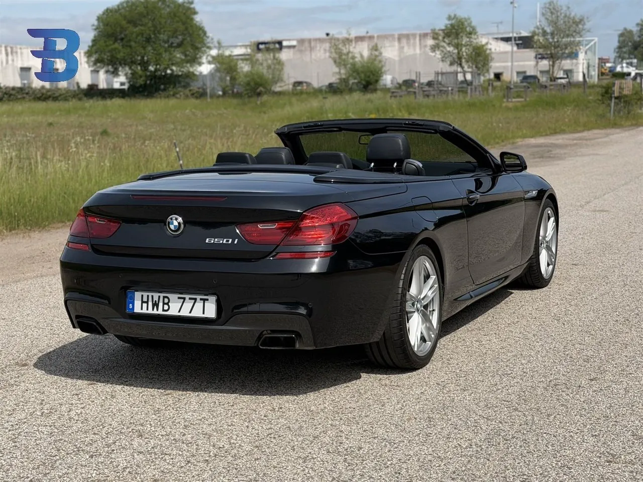 Vehicle image 22