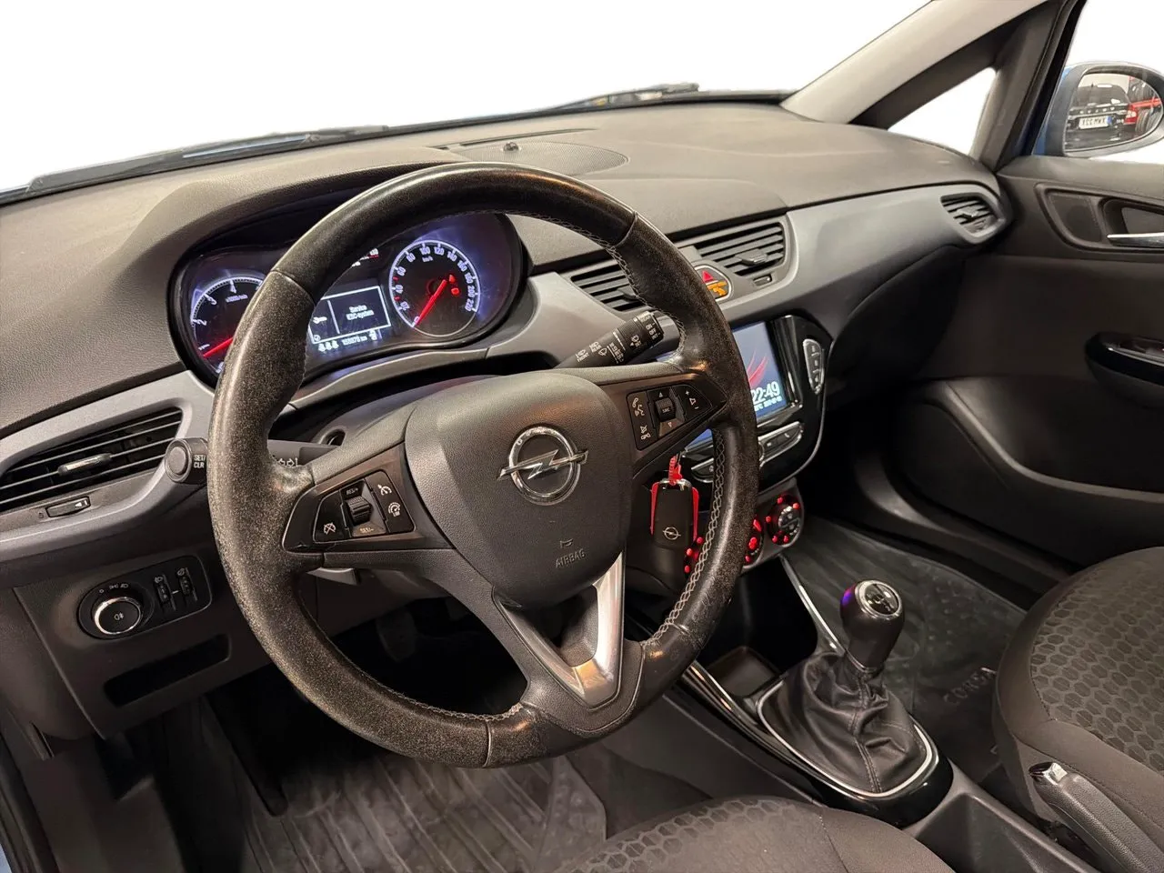 Vehicle image 7