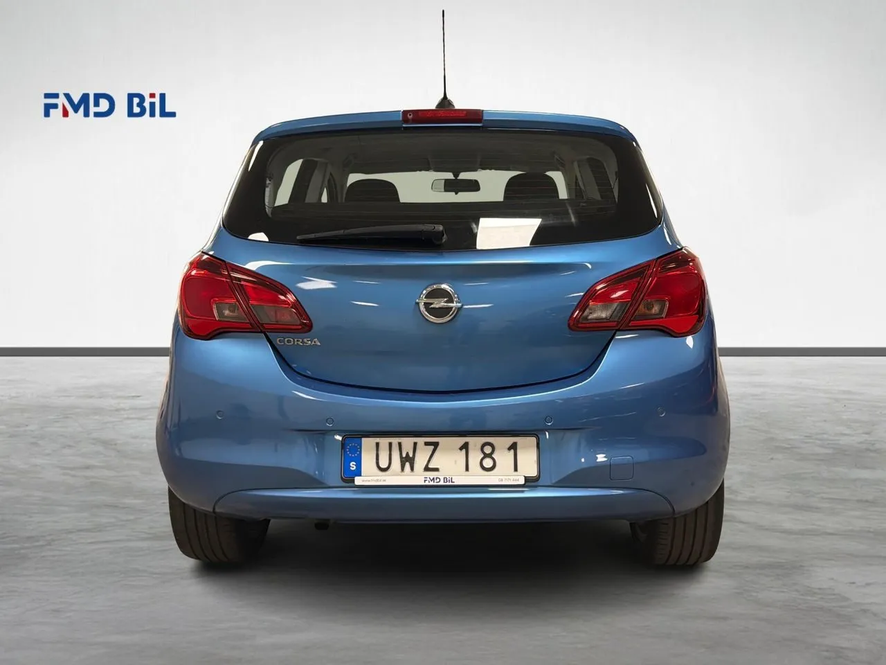 Vehicle image 5