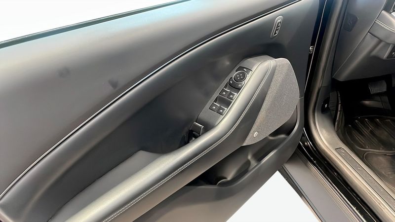 Ford Mustang Mach-E bild 11