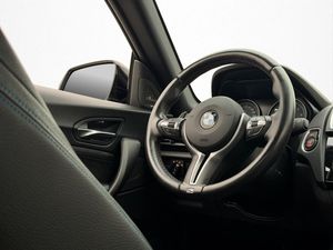 BMW M2 bild 23