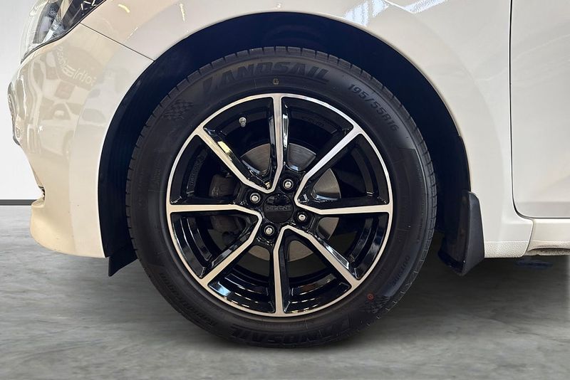 Hyundai i20 bild 9