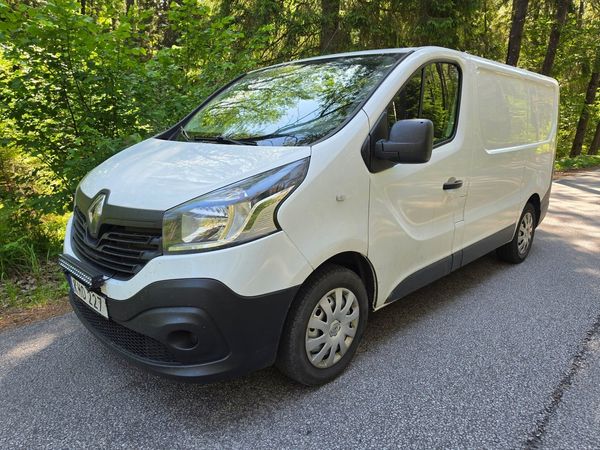 Renault Trafic Skåpbil 2.7t 1.6 dCi Euro 5 - 2015