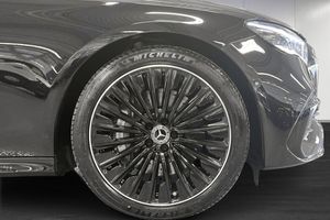 Mercedes E300 bild 8