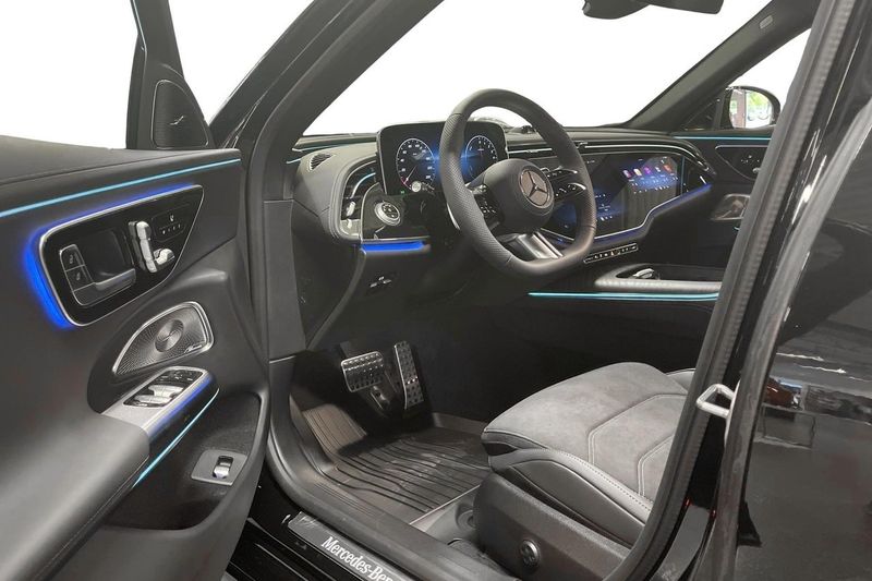 Mercedes E300 bild 13