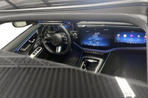 Mercedes E300 bild 12
