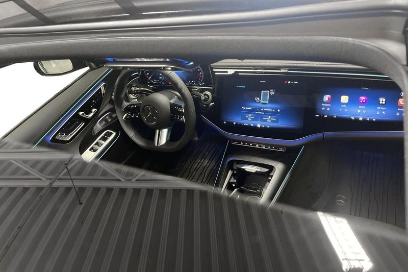 Mercedes E300 bild 12