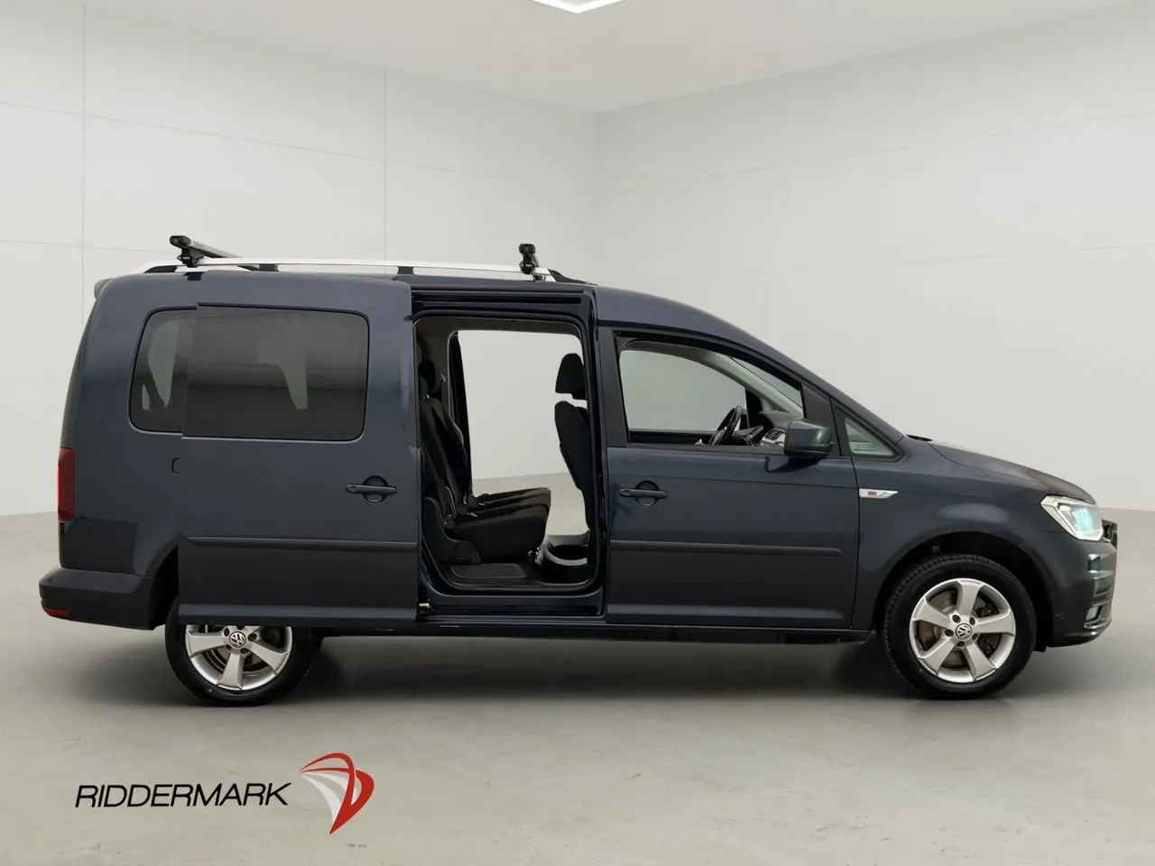 Vehicle image 29