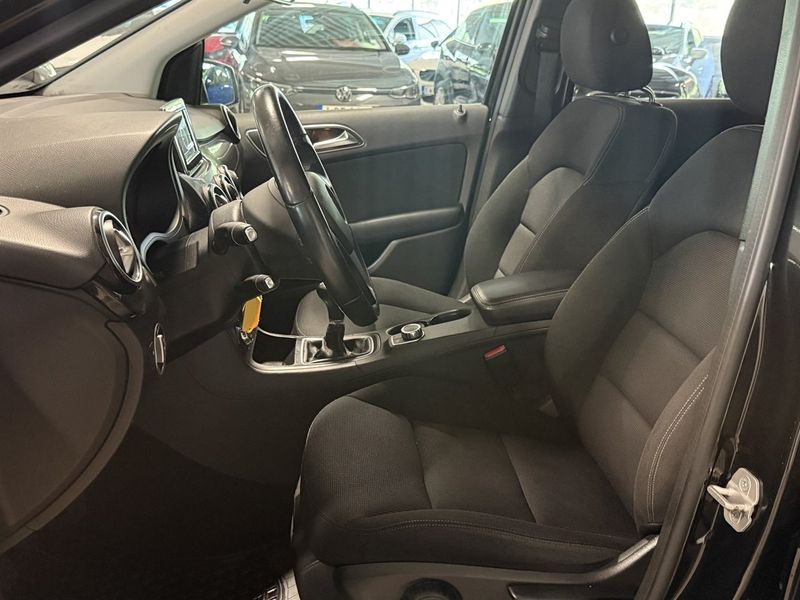 Mercedes B180 bild 6