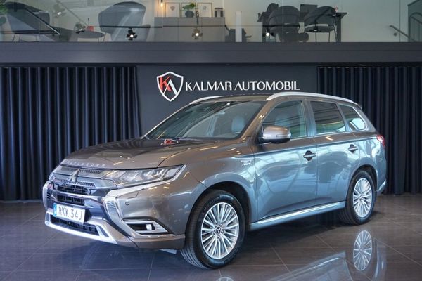 Mitsubishi Outlander PHEV CVT Business 224hk 360° Skinn Drag - 2020