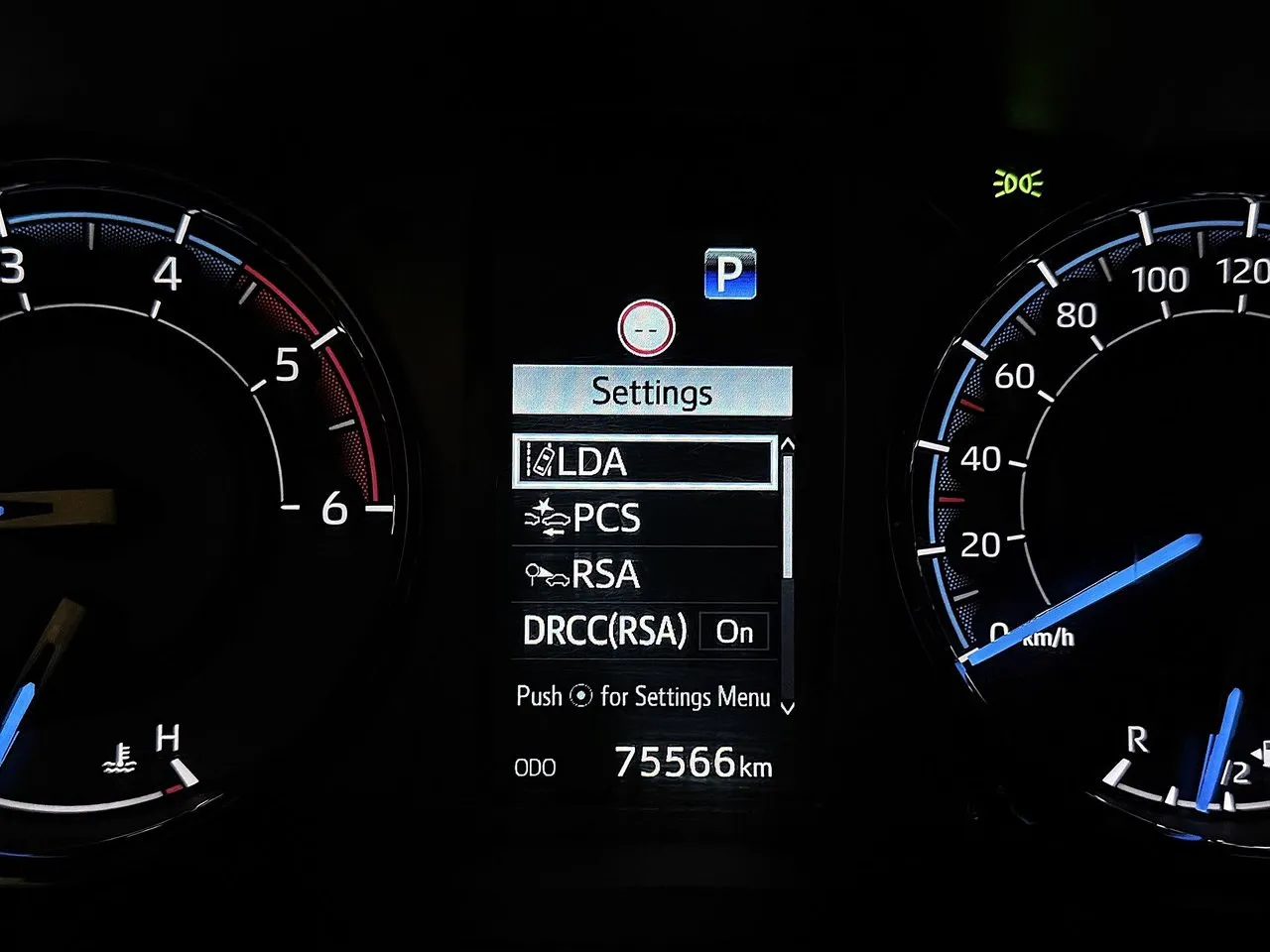 Vehicle image 13