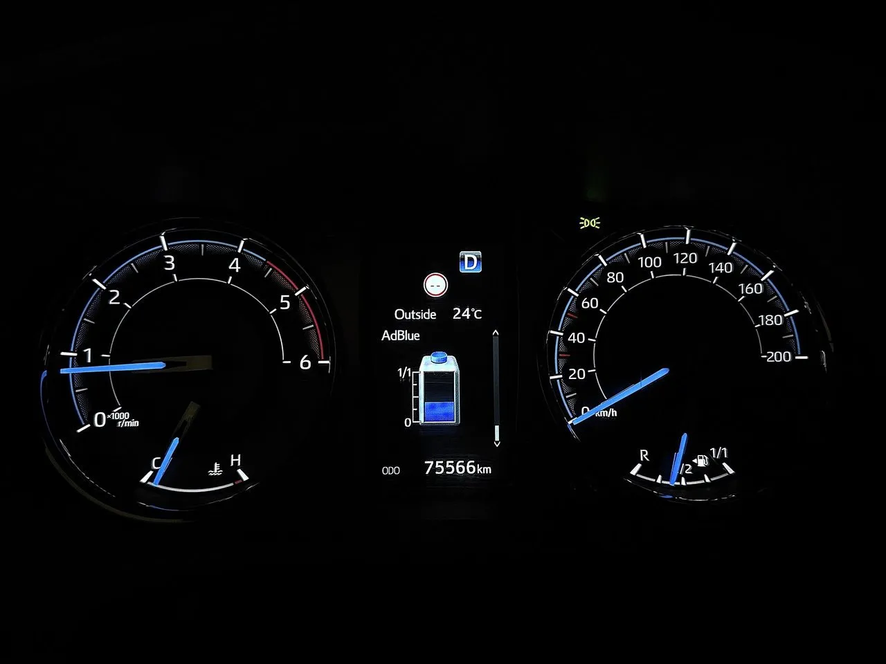 Vehicle image 12
