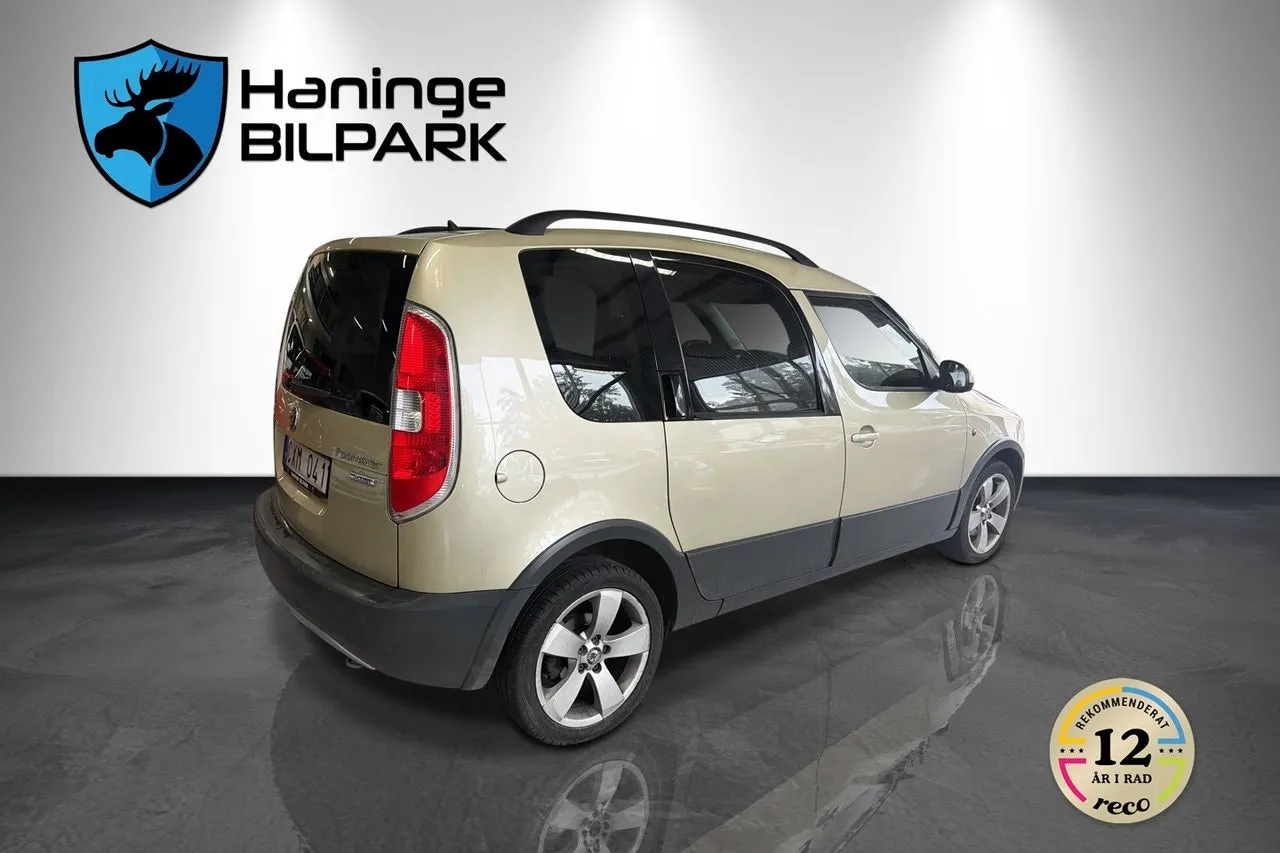 Vehicle image 5