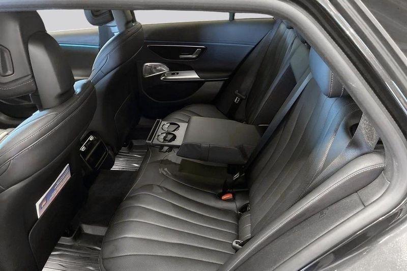 Mercedes E300 bild 9